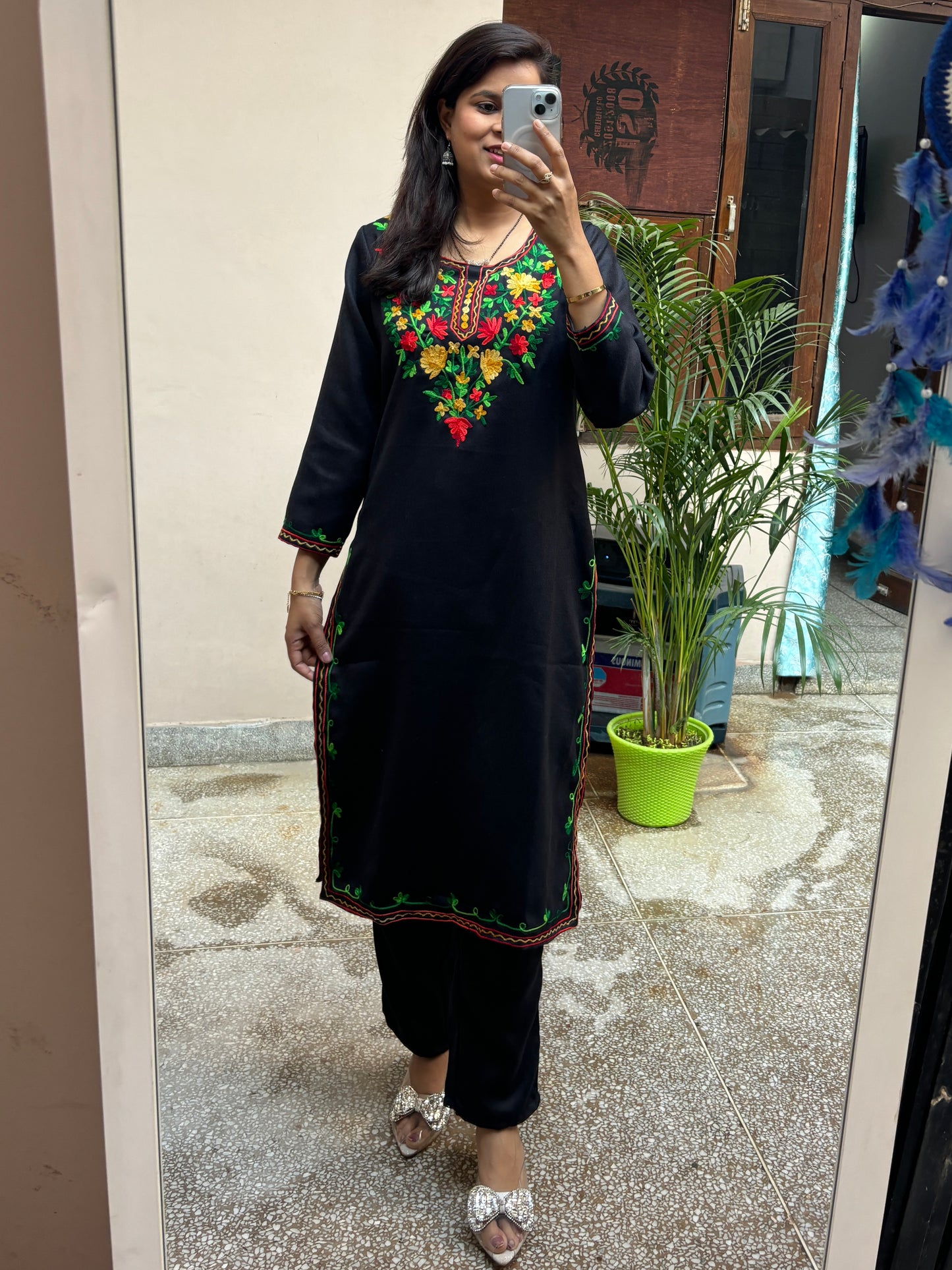 Kashmiri Kurta Pant Set - Black