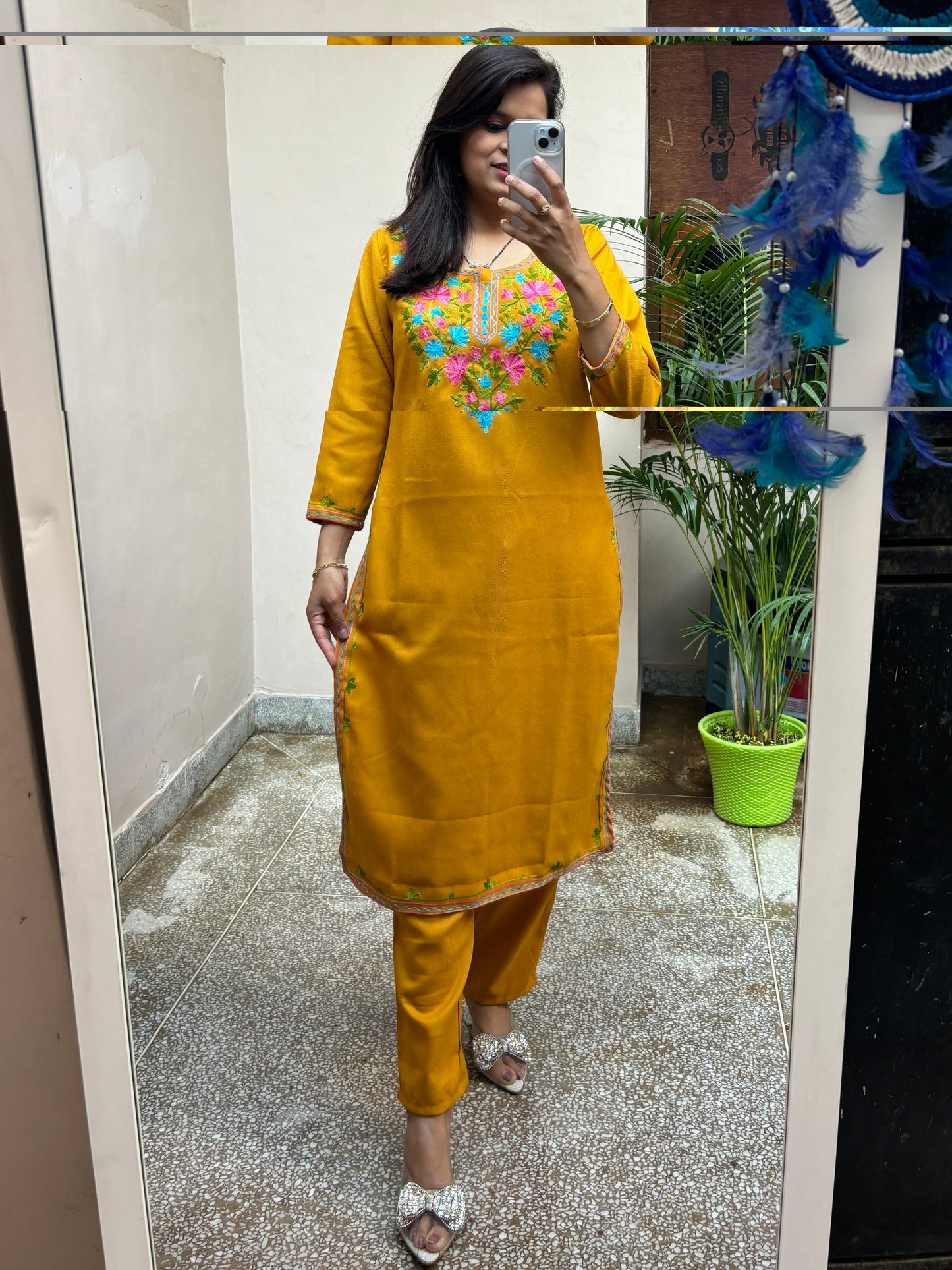 Kashmiri Kurta Pant Set - Yellow