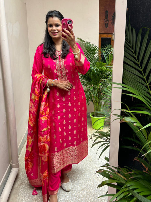 Royal Silk Suit - Rose Elegance